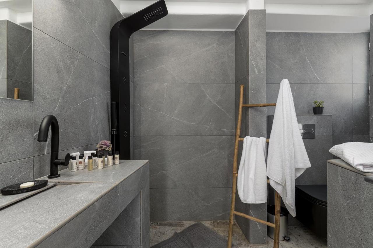 Geminos Complex Villas Kamári エクステリア 写真