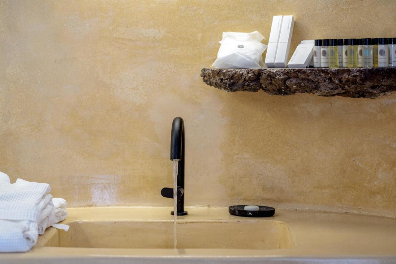 Geminos Complex Villas Kamári エクステリア 写真