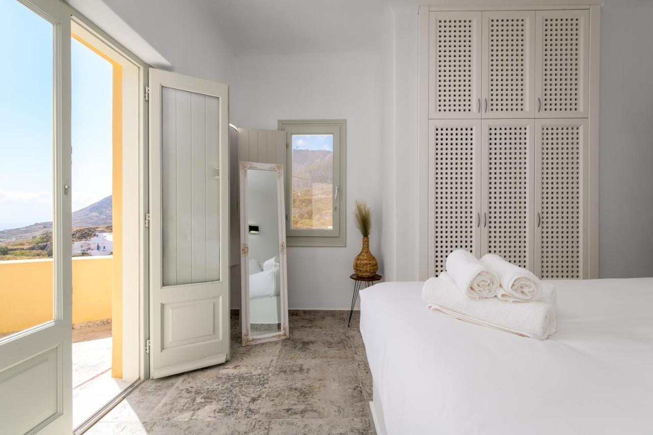 Geminos Complex Villas Kamári エクステリア 写真